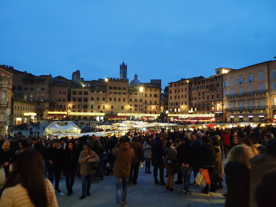 A Siena rivive il Mercato nel Campo