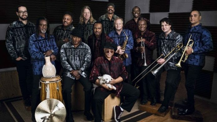 Al McKay’s Earth Wind & Fire Experience in concerto