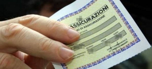 Assicurazione auto: i costi aumentano in base all'anno di immatricolazione del veicolo