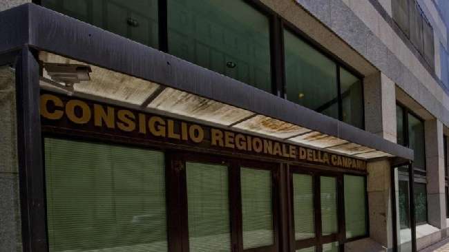 Campania: è legge il riordino delle province