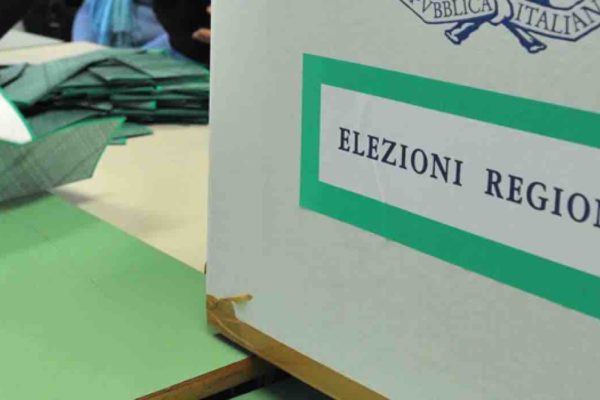 Elezioni regionali in Campania 2020: le forze politiche alla ricerca di candidati