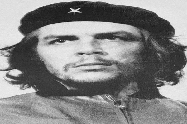 Interviste impossibili: oggi ci è venuto a trovare il fantasma di Ernesto Che Guevara