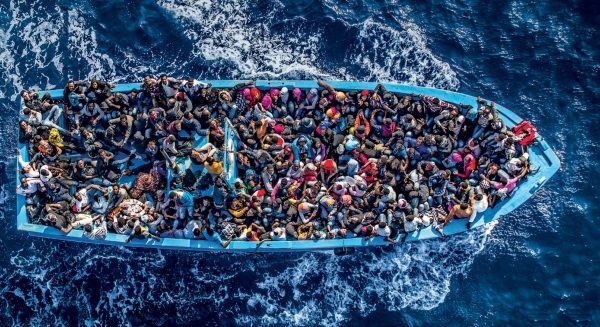 MIGRANTI: COSA LI SPINGE DAVVERO AD AFFRONTARE IL MARE?