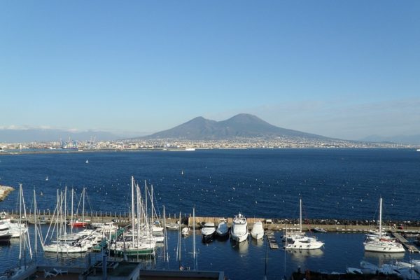 Napoli dal Mare