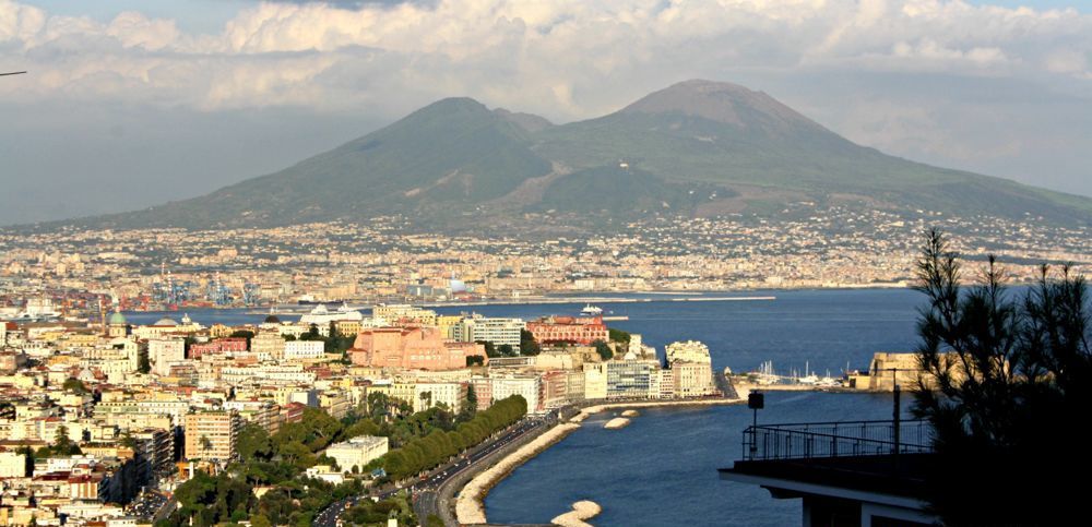 Napoli nella top 10 delle destinazioni pasquali