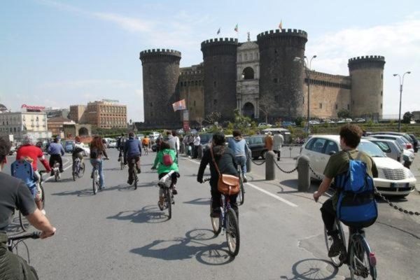 Napoli per la mobilità ciclistica