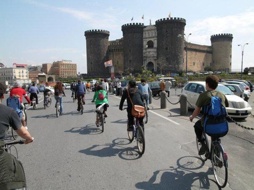 Napoli per la mobilità ciclistica