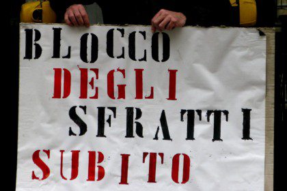 NO AL BLOCCO SFRATTI