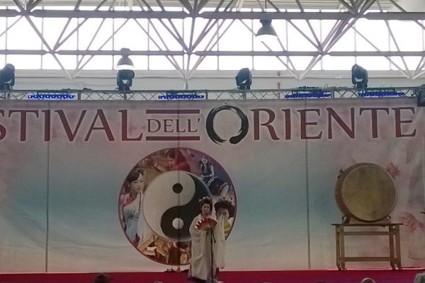 Parte il Festival dell'Oriente a Napoli ed è subito successo