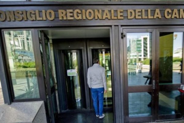 REGIONE CAMPANIA: LA "PRIMA" DEL NUOVO PRESIDENTE