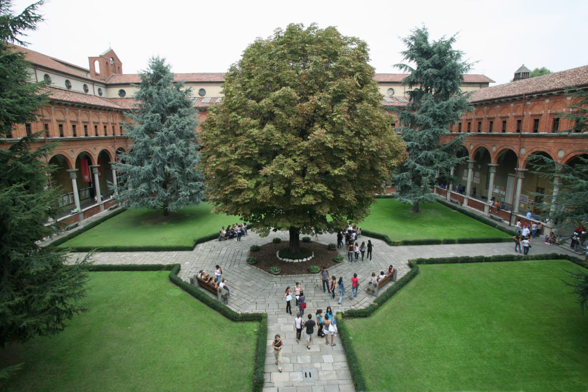 UNA GIORNATA PER L'UNIVERSITA' CATTOLICA