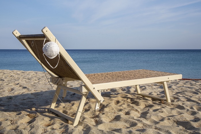 Spiaggia libera: prenotazione sì o no?