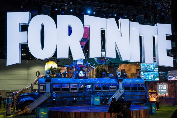 L'app di Fortnite rimossa dall'App Store