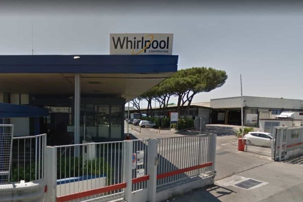 salvare stabilimento whirpool napoli