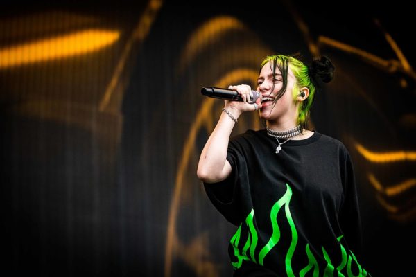 Billie Eilish vittima di body shaming