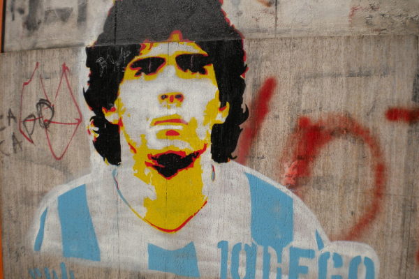 Il compleanno di D10s Mondo omaggia Diego Maradona 46/74 Omaggio leggenda Diego Maradona