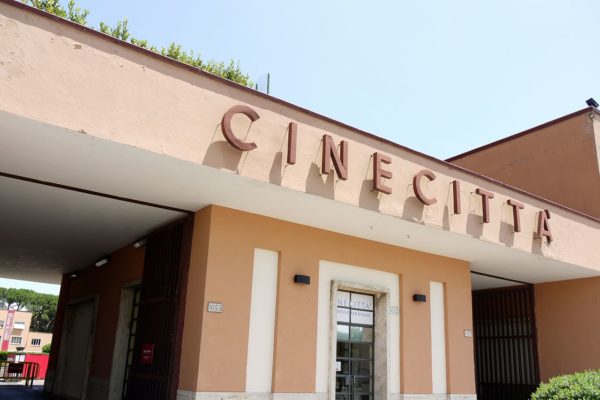 Cinecittà in un click: i tour online e virtuali degli immortali studios