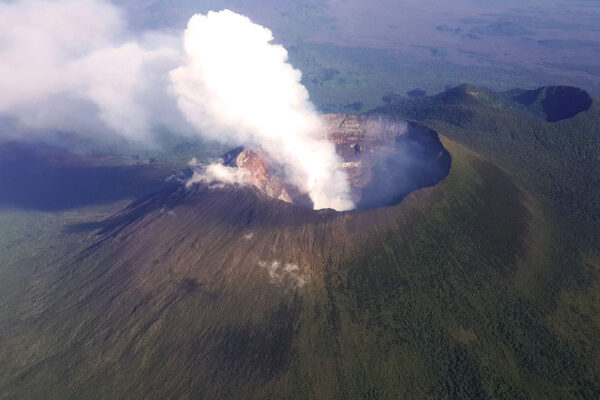 Congo, il Nyiragongo e la paura per l'eruzione vulcanica