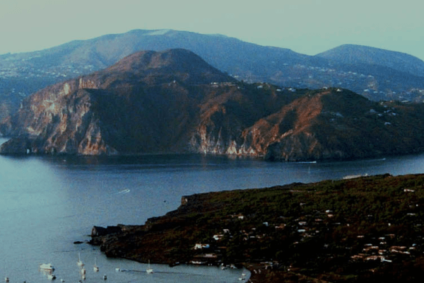 Gli Info Point INGV di Vulcano e Stromboli: al via l’apertura per l’estate 2021