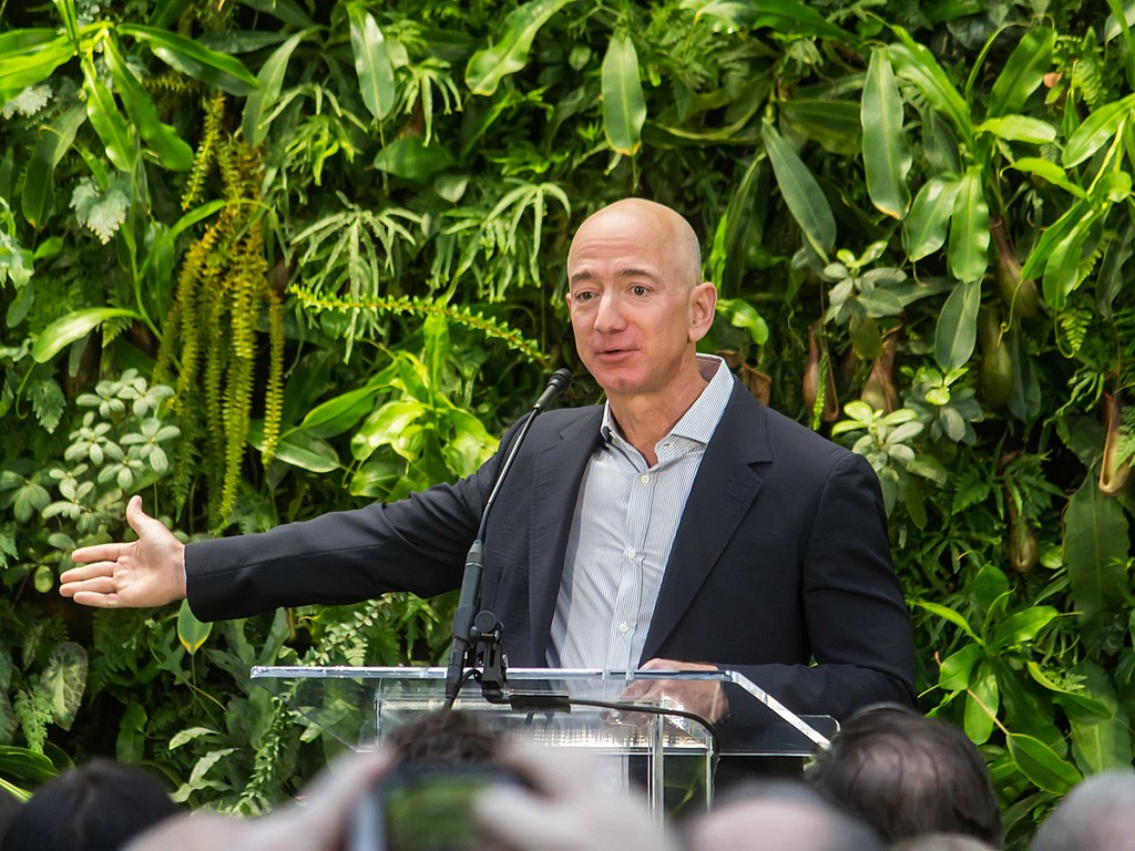 Jeff Bezos contro l'invecchiamento