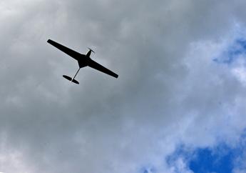 Ucraina, Kiev: "Abbattuto elicottero Russia con drone navale, attacco storico" - Video