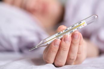 Sanità, pediatri: "Influenza e Covid possono crescere veloci, chi vaccinare e quando"