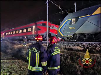 Scontro fra treni tra Faenza e Forlì, 17 feriti