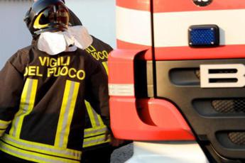 Camper in fiamme a Ferrara, due morti