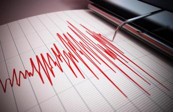 Terremoto Campi Flegrei, sciame sismico e scossa 3.7