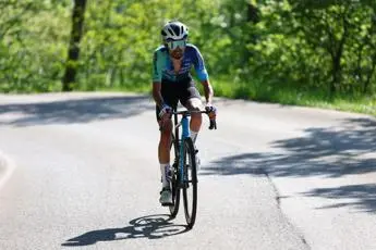 Giro d'Italia, Paret-Peintre vince decima tappa e Pogacar sempre maglia rosa