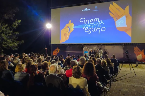 Cinema intorno al Vesuvio