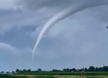 Maltempo si abbatte su Rovigo, tromba d'aria e bomba d'acqua su città e provincia