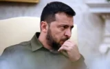 Zelensky ordina nuove 'purghe': "Via chi non sceglie l'Ucraina"