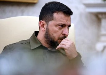 Zelensky ordina nuove 'purghe': "Via chi non sceglie l'Ucraina"