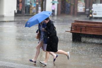 Temporali e forti piogge al Centro-Sud, allerta maltempo gialla in 10 regioni