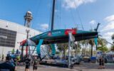 America's Cup, la barca di New Zealand cade dalla gru