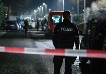 Germania, attacco con coltello a Solingen: morti e feriti alla festa cittadina