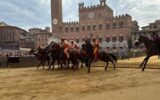 Palio di Siena, la Contrada del Leocorno vince la 'Provaccia'