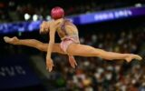 Parigi 2024, doppio bronzo: Raffaeli nella ginnastica ritmica, Pizzolato nel sollevamento pesi