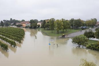 Alluvione Emilia-Romagna, oggi Cdm per stato emergenza. Meloni: "Pronti a stanziare 20 milioni"