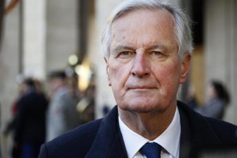 Barnier, chi è il nuovo premier francese che si sente "patriota ed europeo"