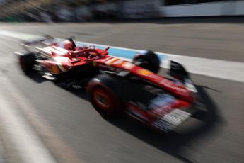 F1 Gp Baku, Leclerc in pole davanti a Piastri e Sainz