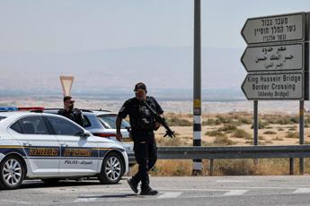 Israele, attacco a confine con Giordania: tre morti