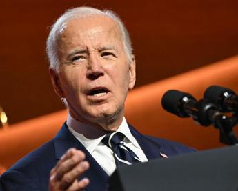 Israele, stop di Biden: "Guerra totale va evitata, parlerò con Netanyahu"