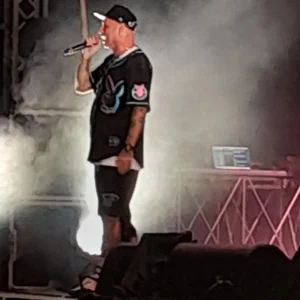 Grande successo per il concerto di Clementino a Casal Velino Marina