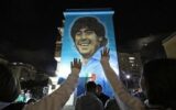 Dal murales alla processione, Napoli omaggia Maradona per i 64 anni dalla nascita