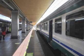 Guasto sulla linea ferroviaria Torino-Genova: ritardi e cancellazioni