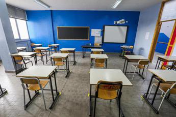 Scuola, oggi sciopero generale: stop di 24 ore di docenti e personale