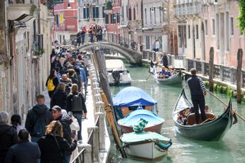 Venezia, nuovo ticket a 10 euro per i turisti che prenotano tardi