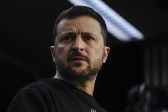 Zelensky contro Usa, Nato e alleati. Russia esulta: "Ha perso legittimità"